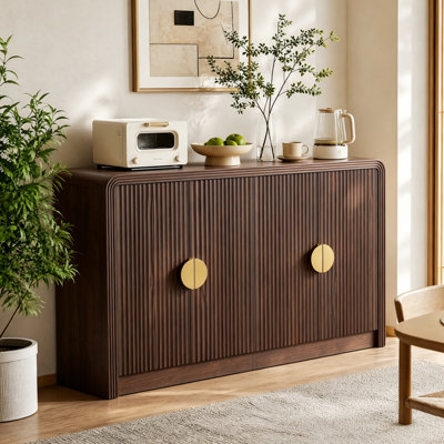 Buffet 55 po en noyer de style Mid-Century moderne avec porte à grain ondulé et tablettes réglables pour la cuisine, le salon, le vestibule et le bar