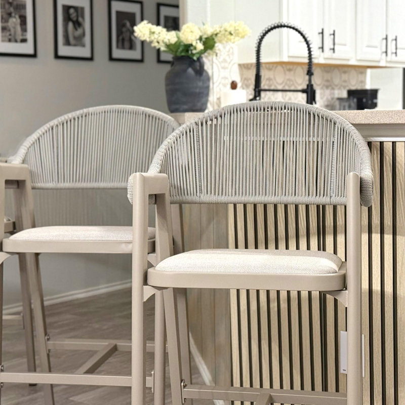 Ensemble de 2 tabourets de bar pour patio avec structure en aluminium, Champagne