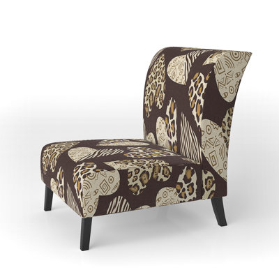 Fauteuil de chambre brun avec coeurs sur la peau d'un animal - Fauteuil de chambre rembourré