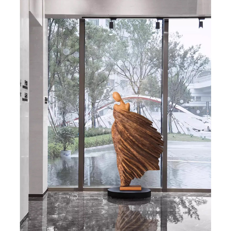 Ornement sculpture en bois déesse abstraite