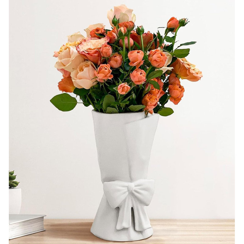 Charming 9.64" Green Ceramic Bow Vase - Ideal Decor & Gift for Women, White