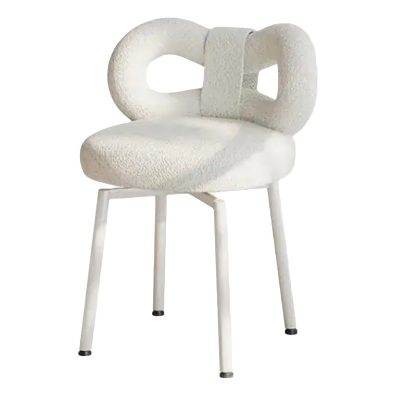 Doté d'un rembourrage en mousse haute densité pour un confort accru, ce fauteuil de coiffeuse en forme de papillon est doté d'un siège qui épouse les courbes du corps.