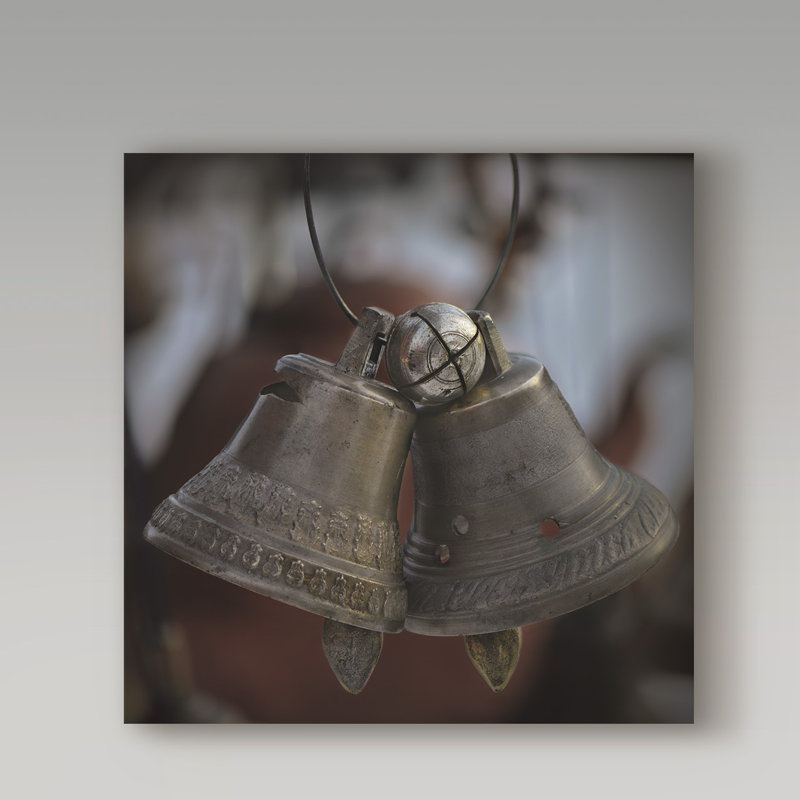 « christmas rites », reproduction de photo sur toile tendue, H 14 po x l 14 po
