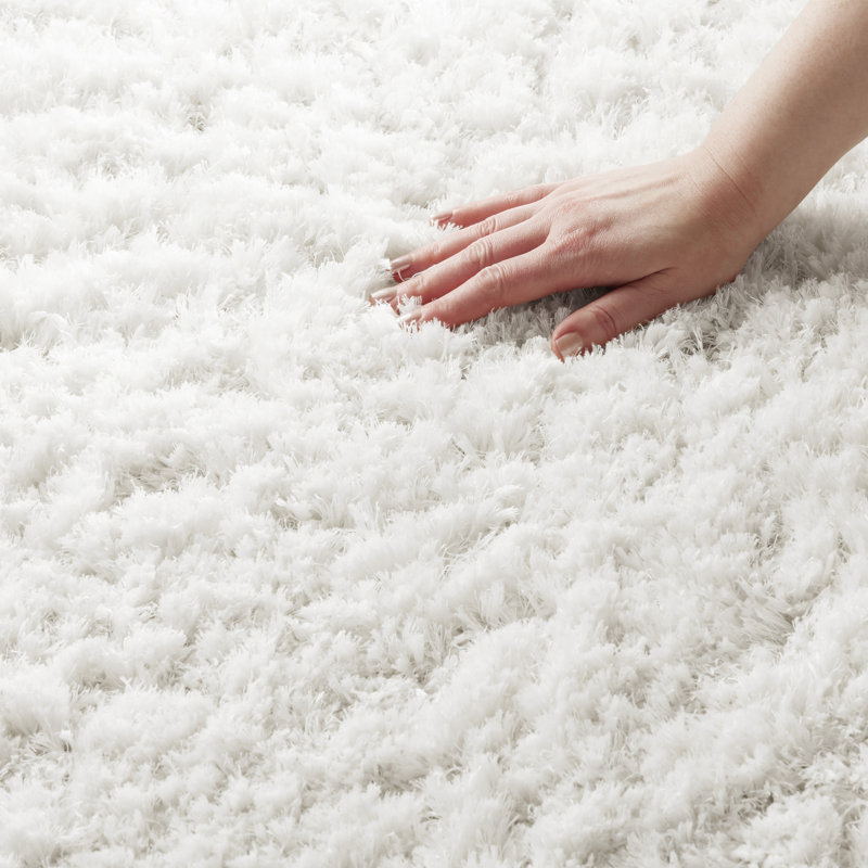 Tapis blanc Almund, Rectangle 5 pi 2 po x 7 pi 2 po