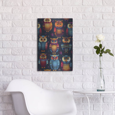 Art mural luxueux en métal «Color Pattern Small Owl» par Momart