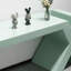 Table de présentation créative pour magasin de vêtements-564501579