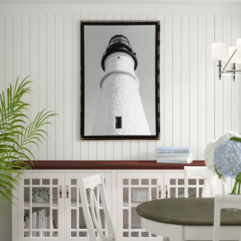 «Tall debout sur FAP», photographie sur toile, H 48 po x l 32 po