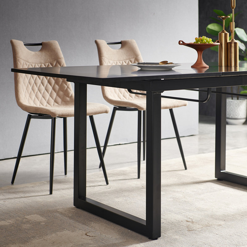table de salle à manger extensible avec pieds en métal de couleur noire, table de cuisine moderne peu encombrante