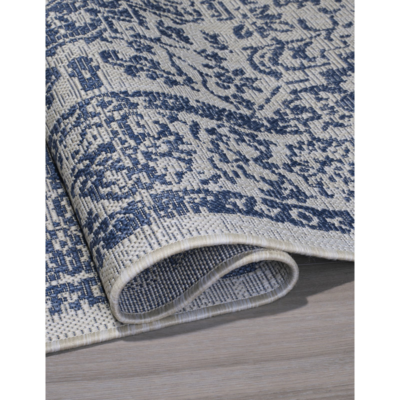 Geometric Indoor / Outdoor Rug, Rectangle 3'11" x 5'6"