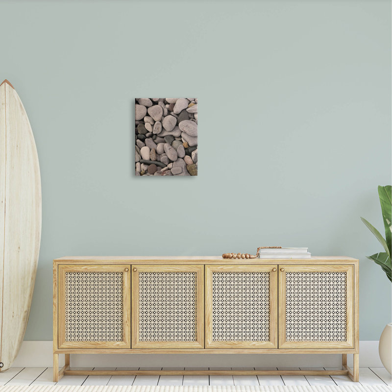 «Divers Beach Pebbles Composition Floater» par Lil 'Rue, H 20 po x l 16 po x P 1,5 po, Toile tendue