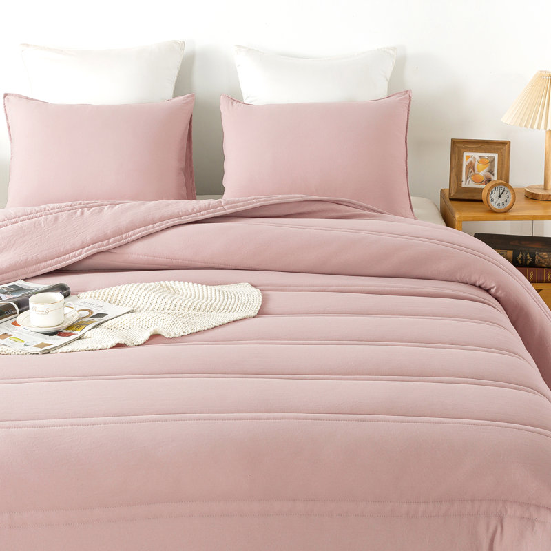 Channel Comforter Set, Queen Comforter + 2 Standard Shams, Pink