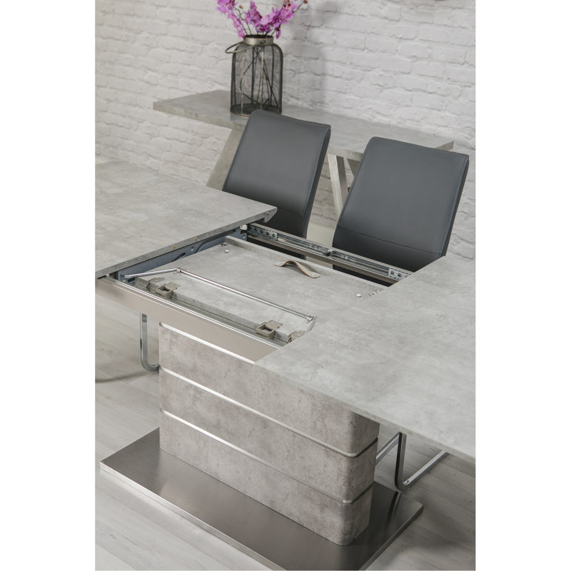 Cremont Extendable Dining Table