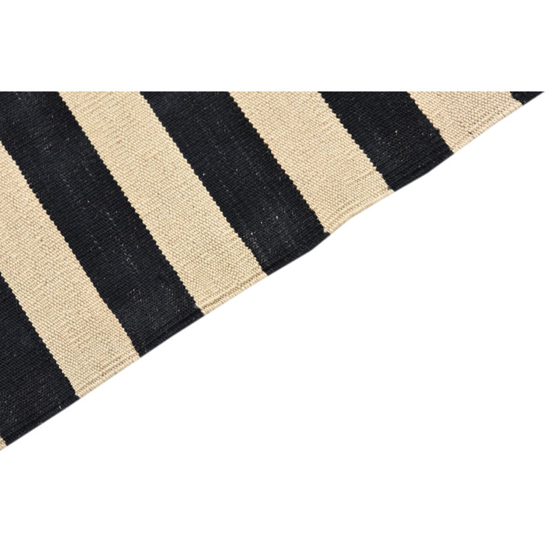 Tapis noir et blanc 3x5