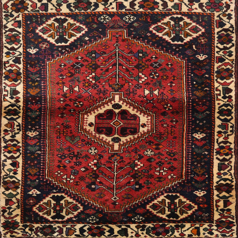 Tapis oriental beige / noir / rouge, Carré 4 pi