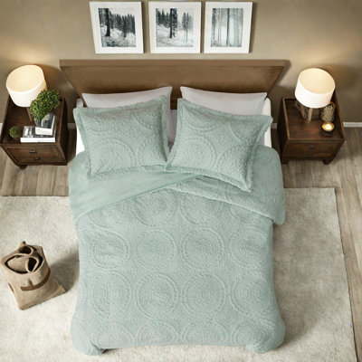 Elegant King/cal King Bedding Sets, Faux Fur Comforter With Embroidered Medallion Design