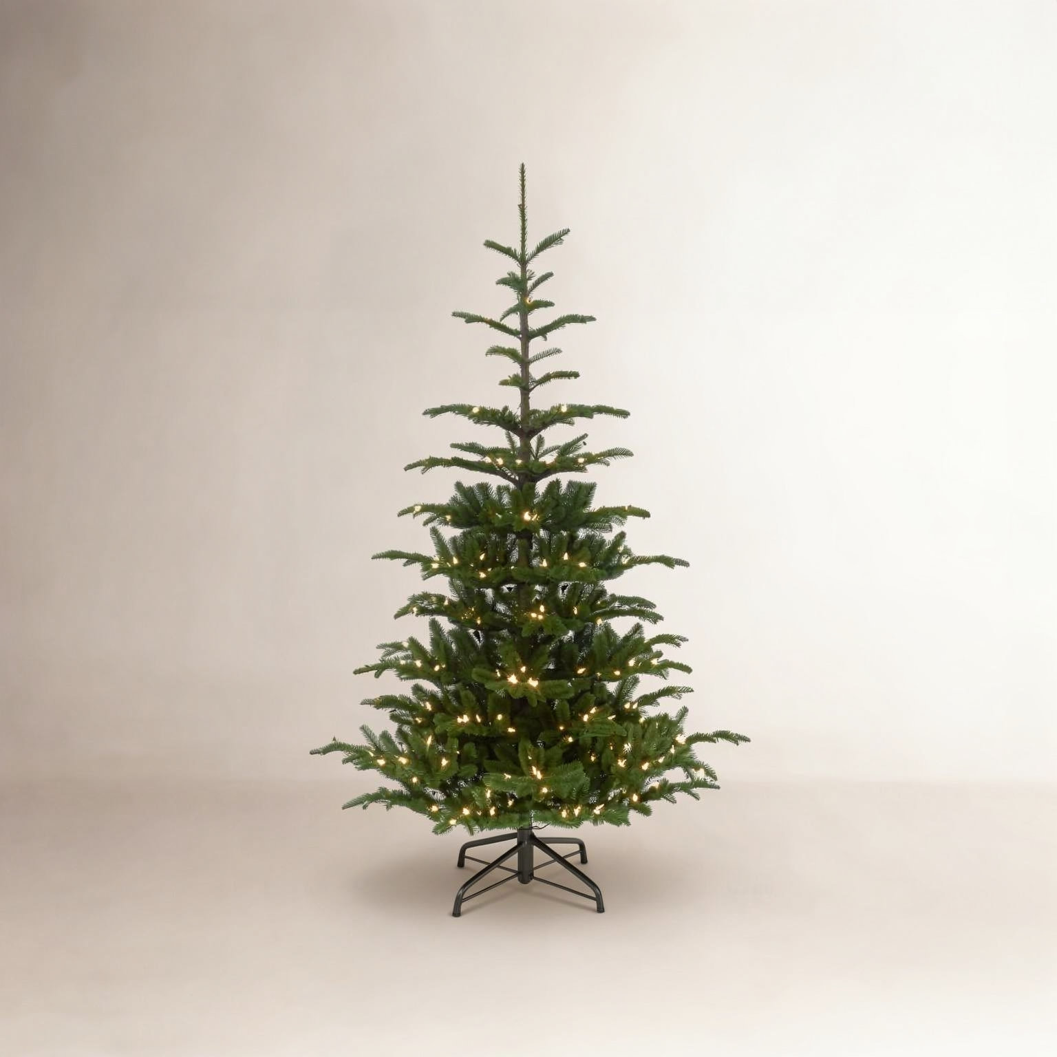 Pre-Lit Spruce Christmas Tree, 7.5'