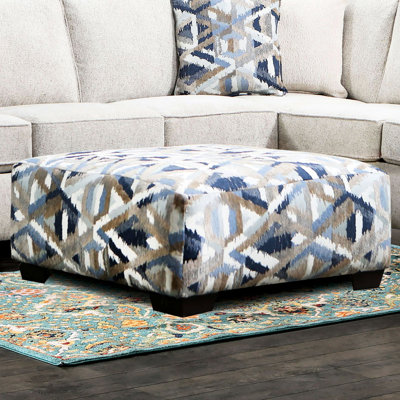 Carré de style contemporain avec sièges à ressorts ensachés, pieds fuselés en plastique, motif multi-finitions bleu et brun sur la surface, l 38 po de profondeur, 17 po de hauteur avec base design, L 38 po x l 38 po H