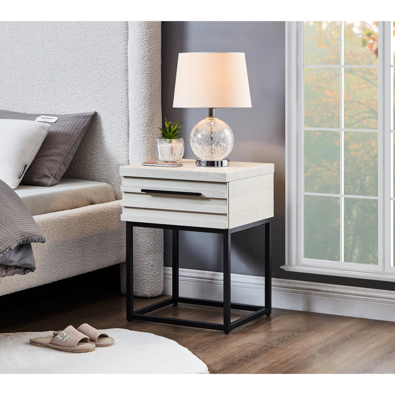 Bureau céleste moderne, blanc - Élégante table de travail Solution polyvalente pour l'espace de vie. Placage. H 17,83 po x P 17 po 24 H