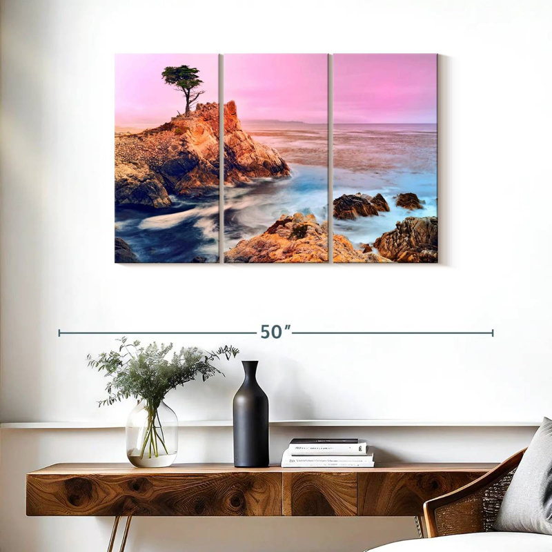 Gillard The Lone Cypress Pebble Beach, H 24 po x l 38 po
