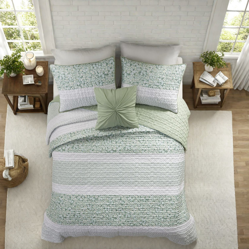 Ensemble de literie vert élégant, polyester hypoallergénique, style maison de campagne chic pour la maison
