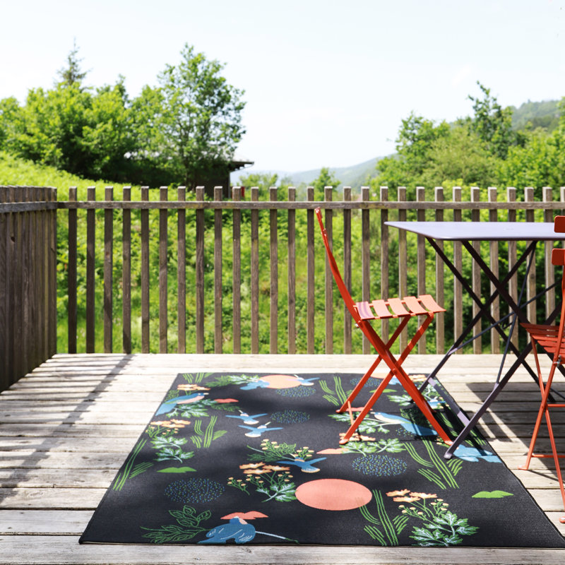 Berrios Floral Indoor / Outdoor Area Rug, Rectangle 123 x 180cm