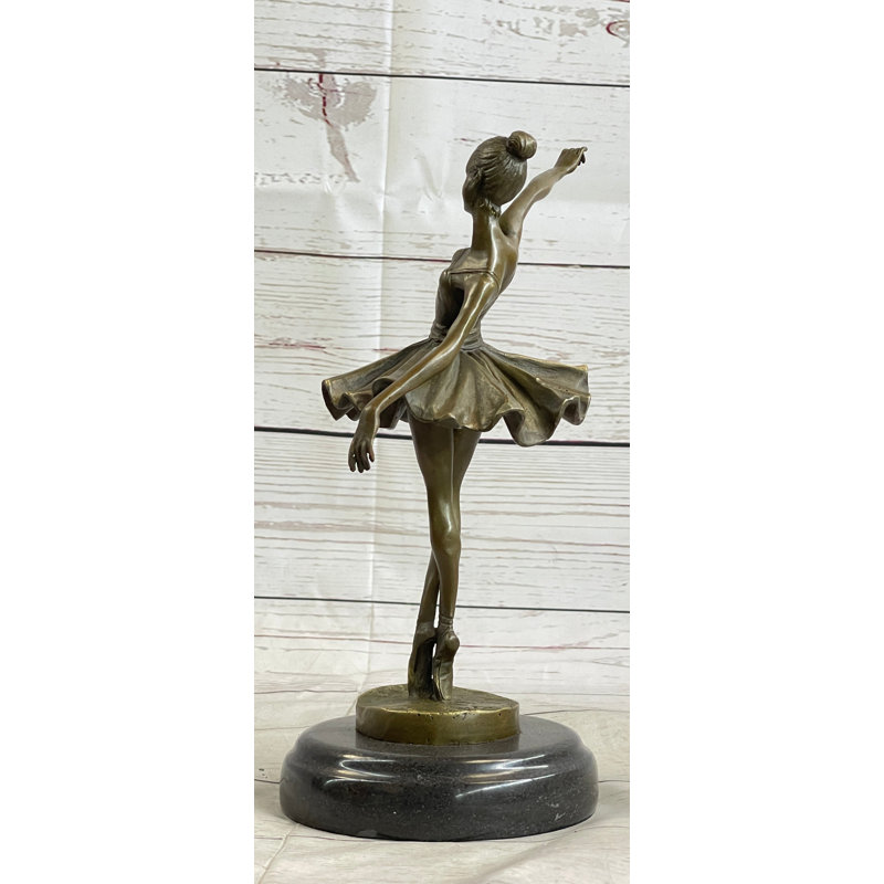 Figurine de ballerine gracieuse Britanni