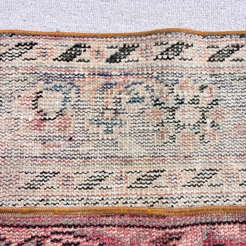 Tapis beige 24,8 x 47,2 po Vintage
