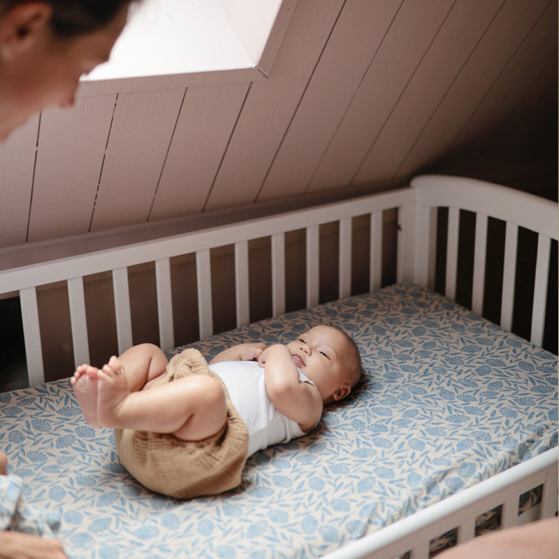Extra Soft Muslin Crib Sheet, Falling Stars