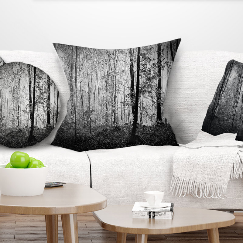 «Morning in Thick Fall Forest» - Coussin à imprimé paysage, 16 po x 16 po, Coussin décoratif