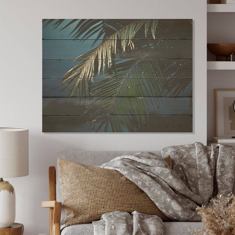 «Sapphire Solitude Palm Tree Night» - palmiers et palmiers, art sur bois de pin naturel, H 24 po x l 32 po