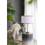 Lampe de table 16 x 16 x 24 po or et blanc avec cylindre en verre et base piédestal (assemblage de l'abat-jour requis)