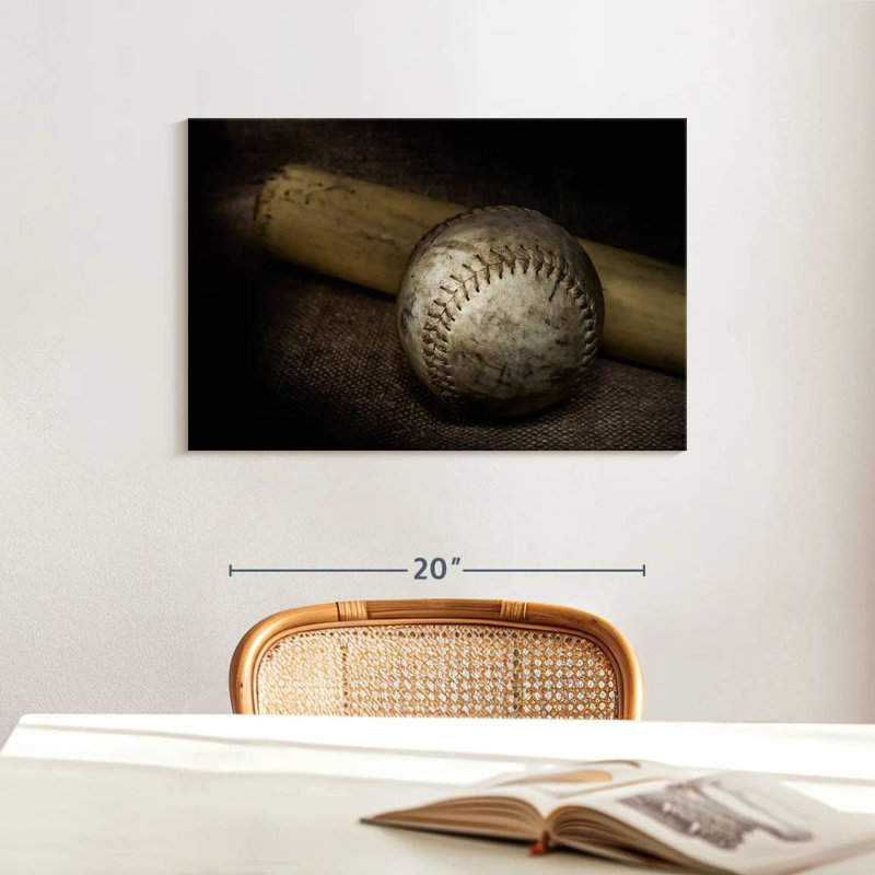 Sireci Softball Bat, 16" H x 24" W