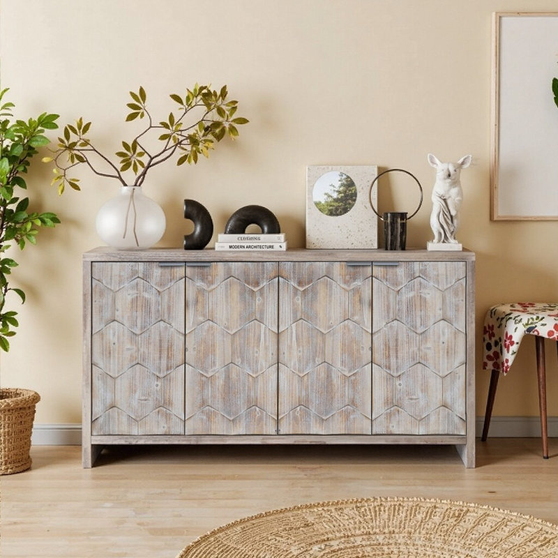 Buffet 59 po en bois massif et panneau de fibres à densité moyenne 4 portes avec tablettes réglables, finition bois naturel délavé