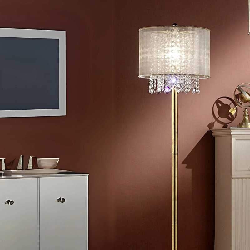 Lampe sur pied de 65 po de hauteur «Bhavya» avec finition dorée et accents de cristal, abat-jour blanc