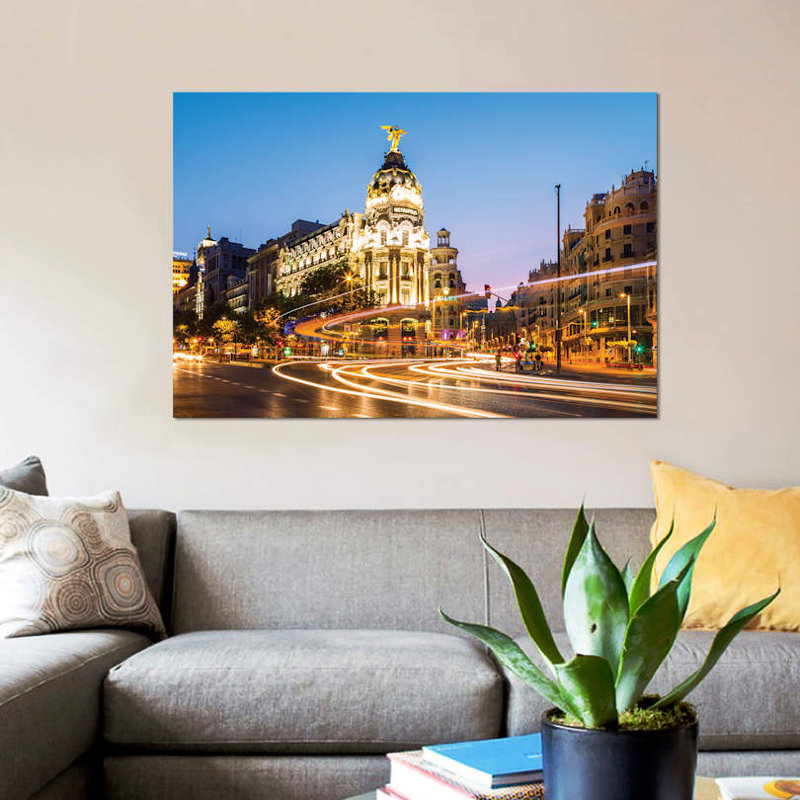 « night à madrid, espagne » par matteo colombo, impression sur toile, H 8 po x l 12 po x P 0,75 po, Toile tendue