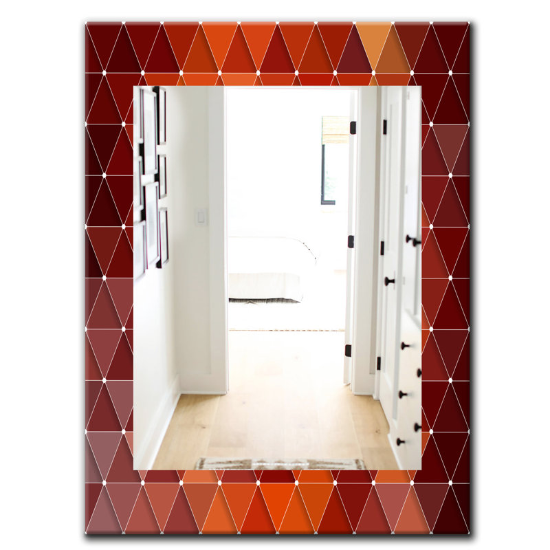 Miroir mural 17 colourfields triangulaire, H 39,4 po x l 29,5 po