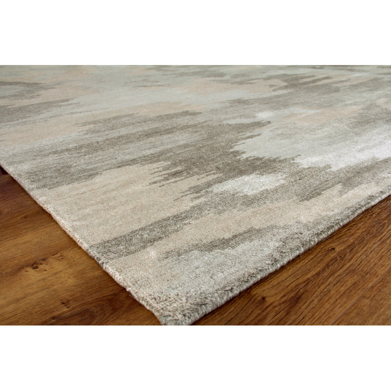 Silk Abstract Area Rug in Light Silver/Gray, Rectangle 9'6" x 17'