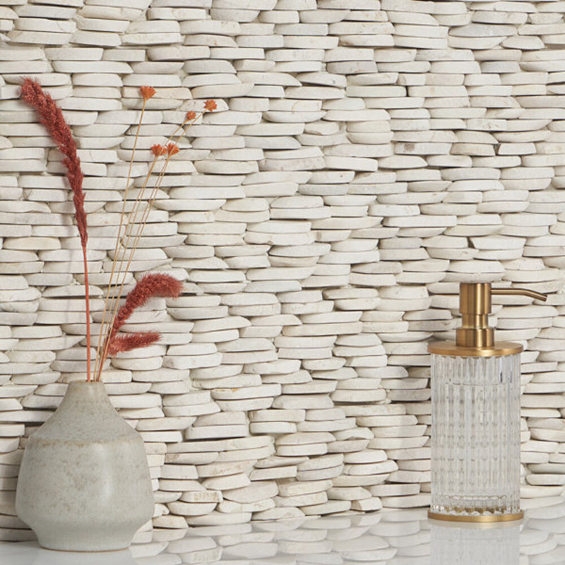 Nature Stacked Lovina Pebble Mosaic Tile, White