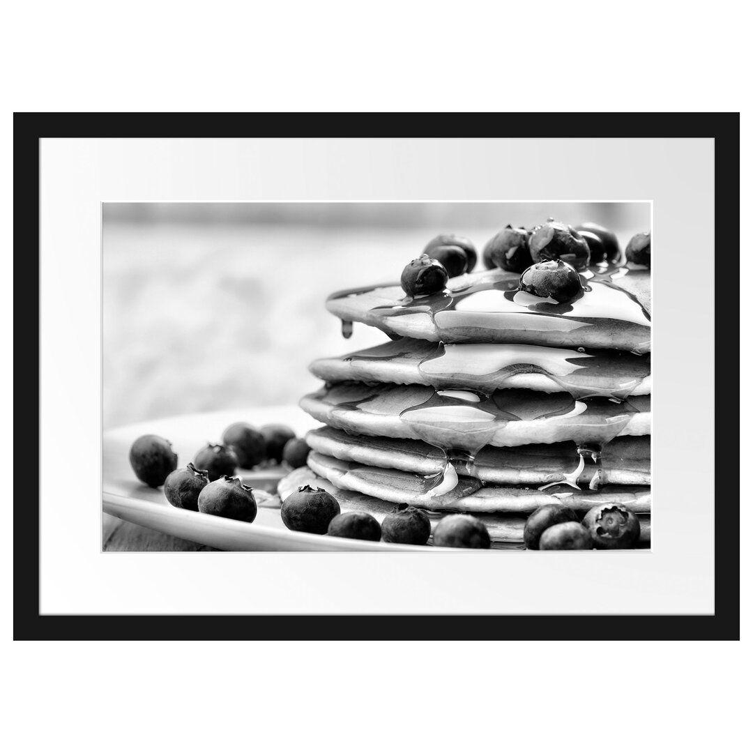 Gerahmtes Poster Pancakes mit Sirup und Blaubeeren