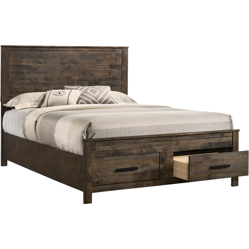 Grand lit rustique brun doré avec expérience de sommeil confortable et détails de tête de lit exquis