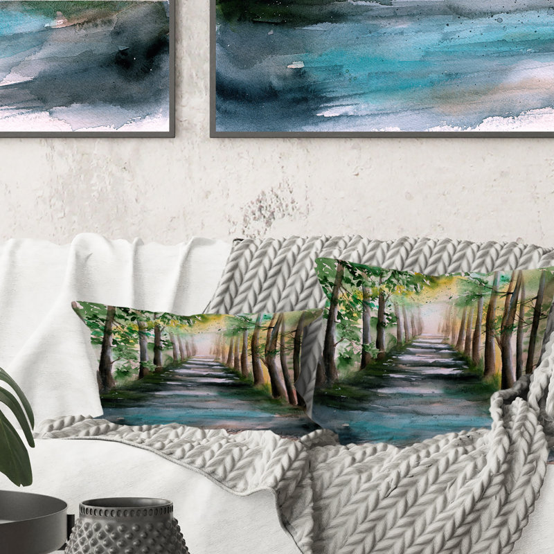 Une allée de forêt ensoleillée avec des ombres d'arbre - Coussin décoratif imprimé tropical, 16 po x 16 po