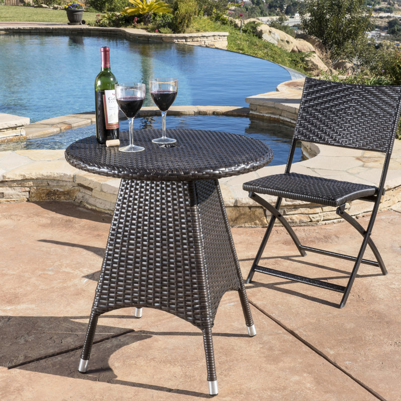 Table bistro d'extérieur moderne en résine, base en métal, 26,45 po x 26,45 po x 28,25 po, fabrication multi-espaces et fer brun