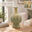Vase en céramique à glaçure coulante réactive, vert sauge et or, 14,1 x 11,6 x 27,7 cm
