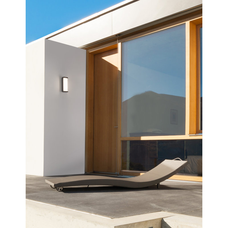 Keen 1 - Bulb Hardwired Integrated LED Outdoor Wall Light