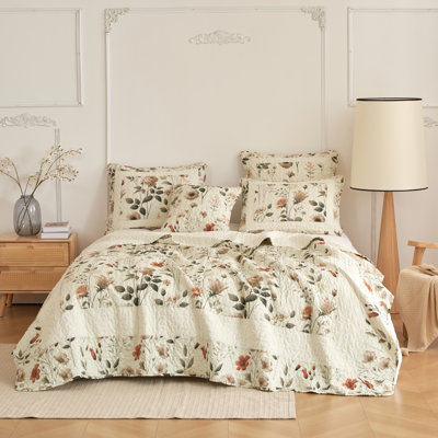 Ensemble de lit dans un sac Victoria Garden - Floral Symphony en beige, rose, literie matelassée