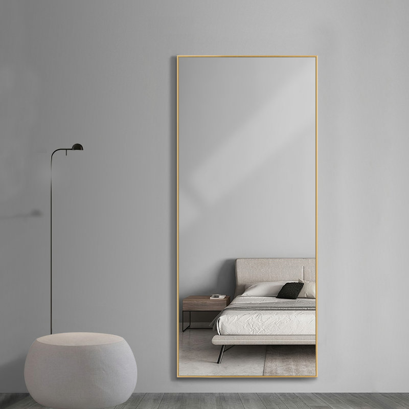 Miroir de salle de bain mural Talma, H 47 po x l 21 po, Doré