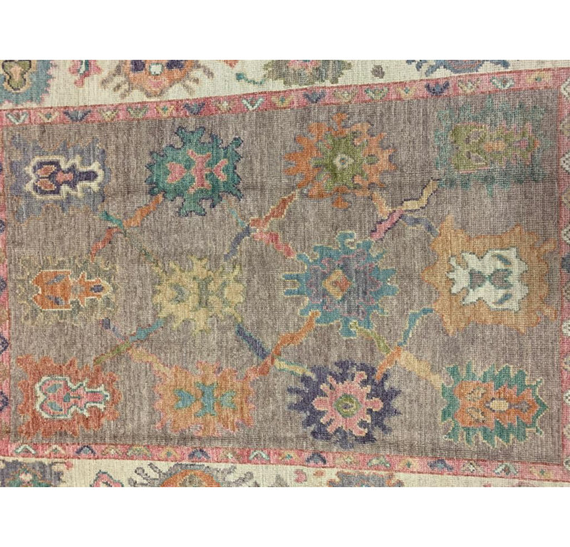 4 pi 11 po x 6? 8? Tapis turc antique fait à la main Oushak