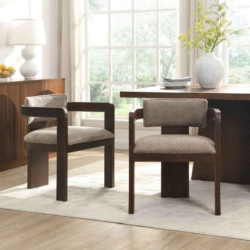 Fauteuil de salle à manger Lyddia de style néoclassique moderne, rembourré, avec structure en bois cannelé, largeur 60 cm (23,5 po).