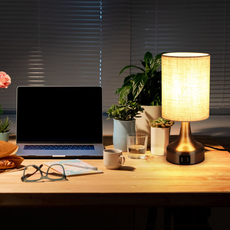 Candito Metal USB Table Lamp