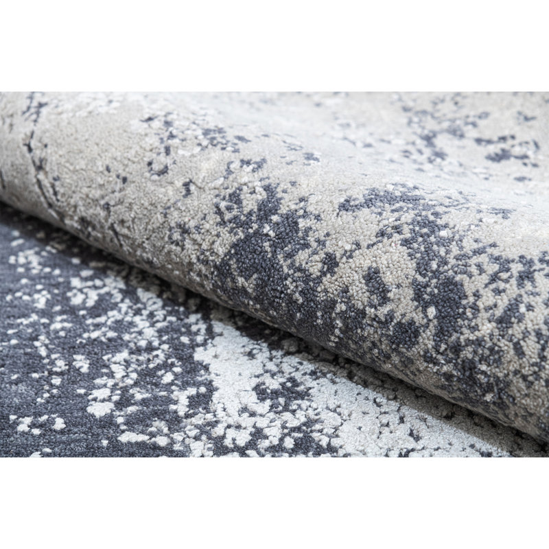 Handmade Silk and Wool Area Rug, Rectangle 5' x 8'